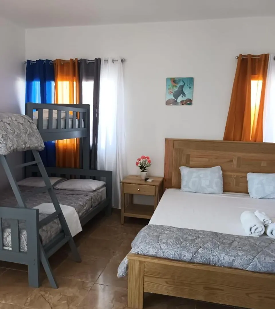 Vista Mar Malecon Hotel 카브레라