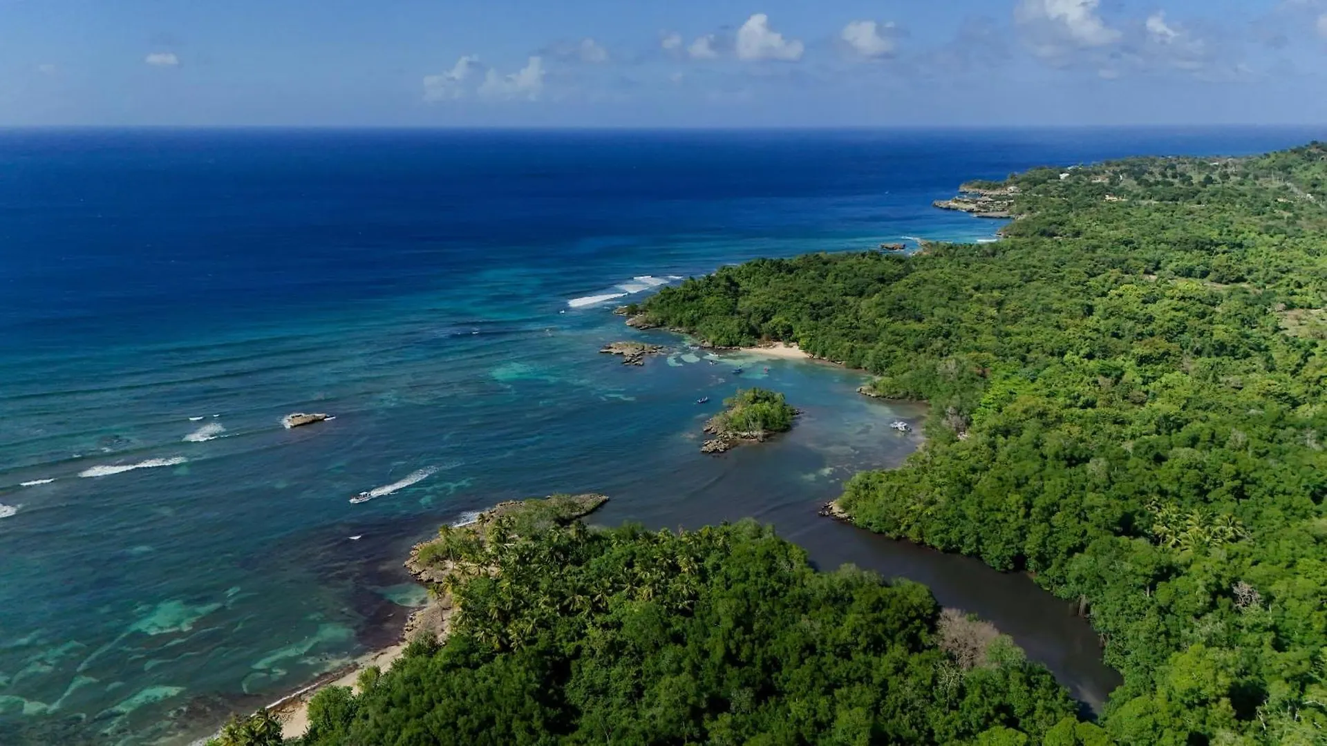 ****  Vista Mar Malecon Hotel Cabrera Dominican Republic